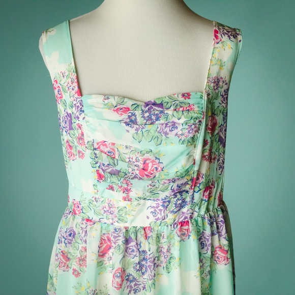 Torrid 18 Pastel Floral Print Fit Flare Dress - Picture 2 of 7